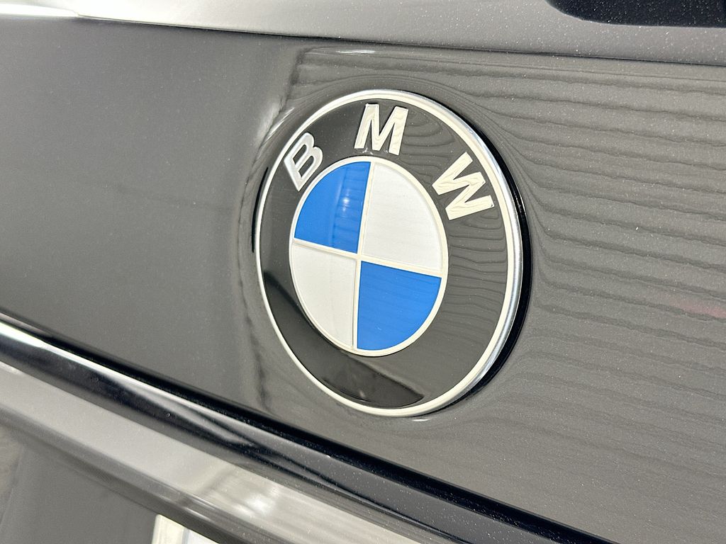 Thumbnail: 2026 BMW X7 - 22