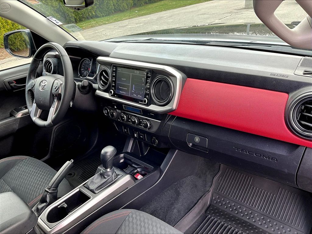 2023 Toyota Tacoma — photo 14