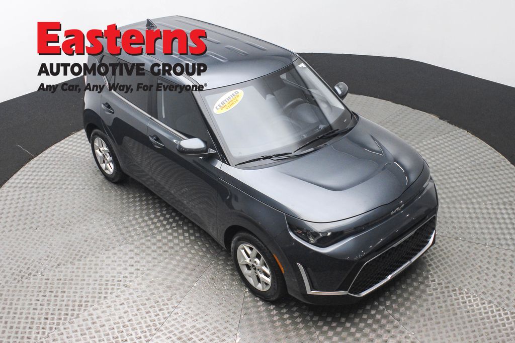 Used 2023 Gray Kia LX image 3