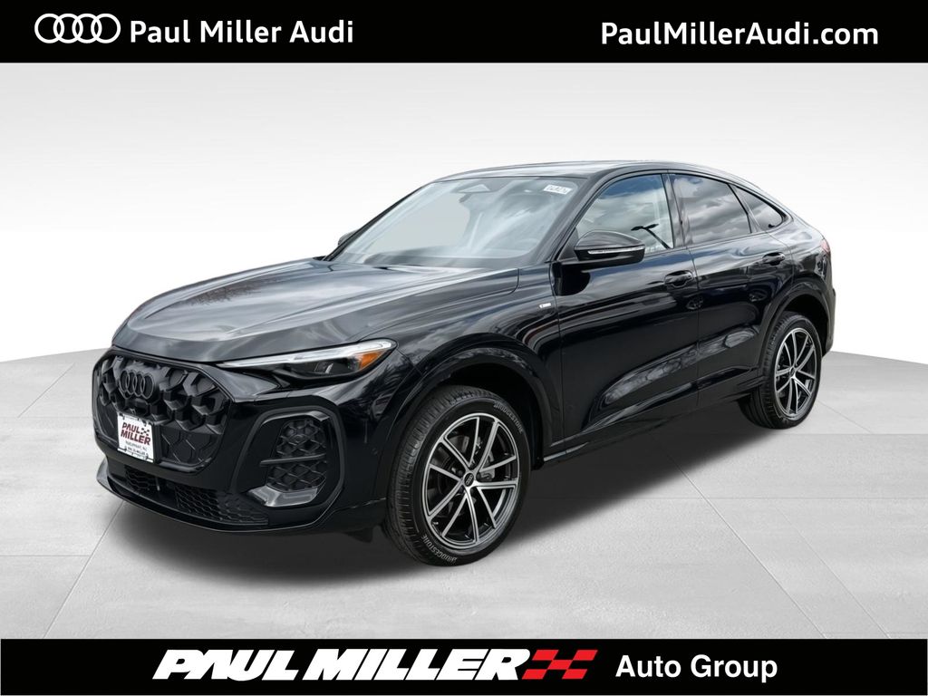 Mythos Black Metallic 2026 Audi Q5 Sportback quattro Premium Plus TFSI Sedan All-Wheel Drive 7-Speed Automatic