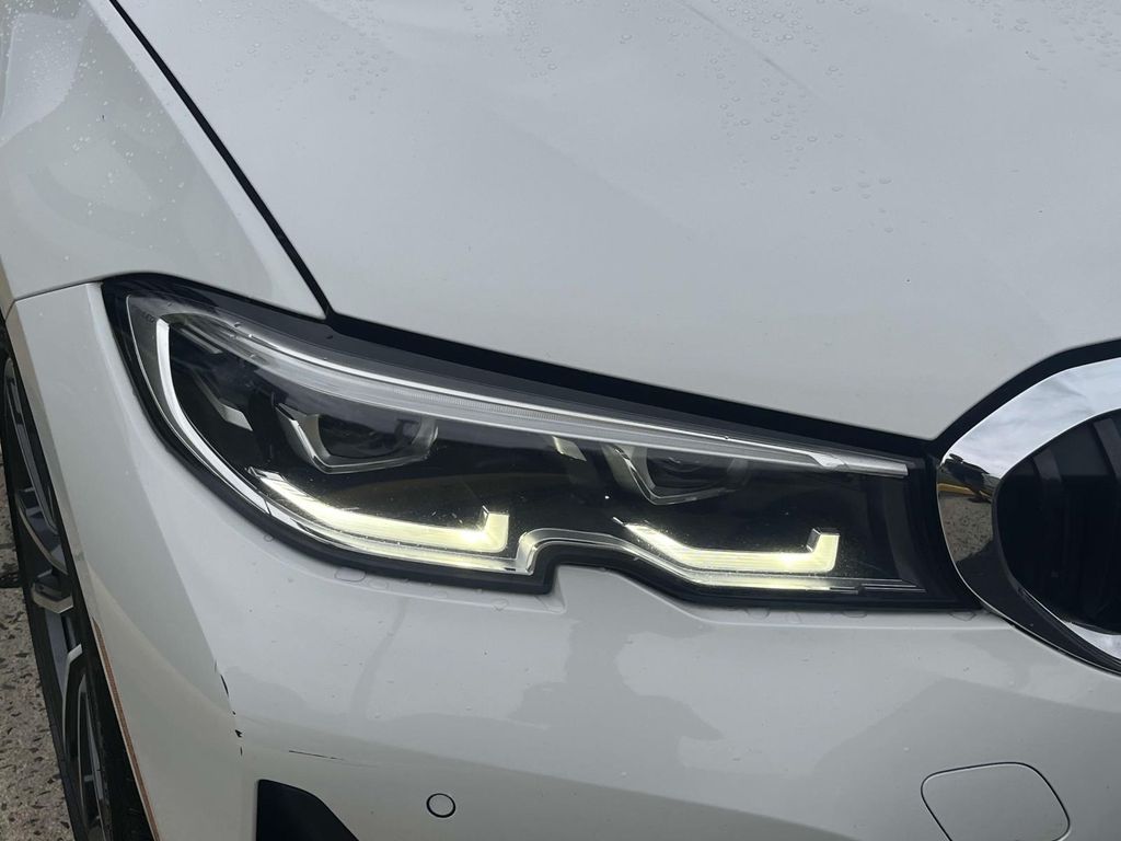 2019 BMW 3 Series 330i xDrive 4