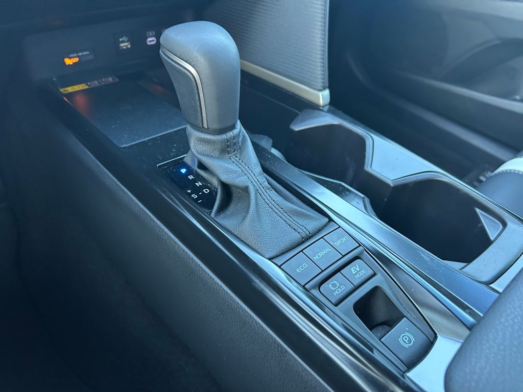 Thumbnail: 2025 Toyota Camry - 26