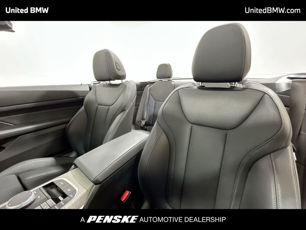 Thumbnail: 2025 BMW 4 Series - 12