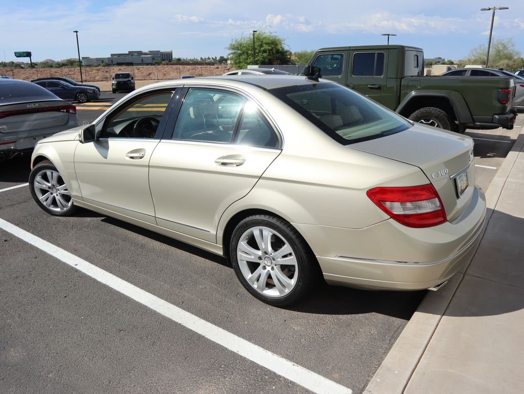Thumbnail: 2011 Mercedes-Benz C-Class - 2