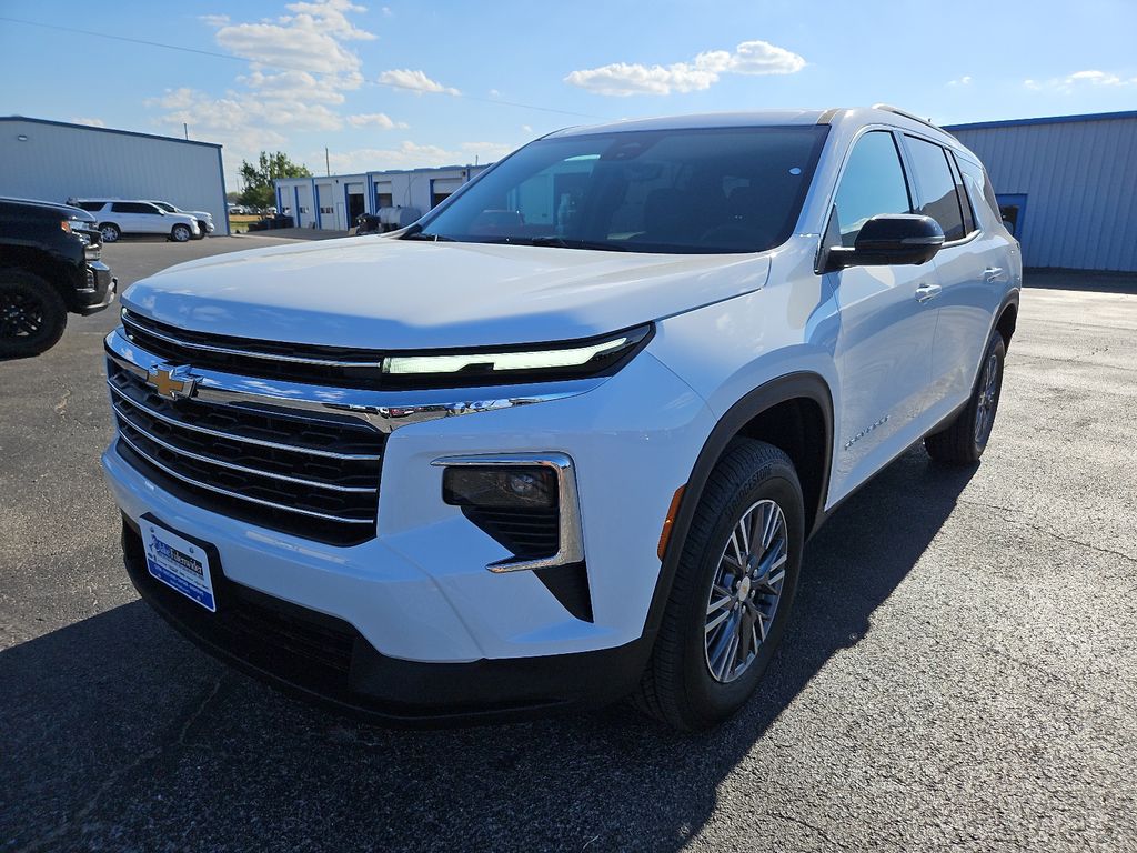 Summit White 2027 Chevrolet Traverse SUV / Crossover Front-Wheel Drive 8-Speed Automatic