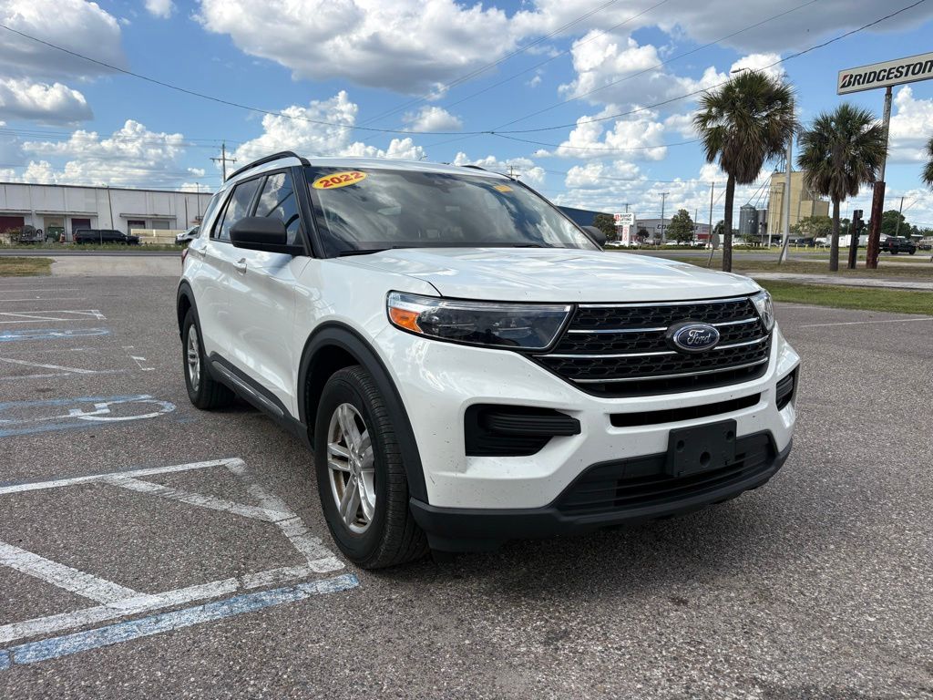 White 2022 Ford Explorer XLT RWD SUV / Crossover Rear-Wheel Drive Automatic