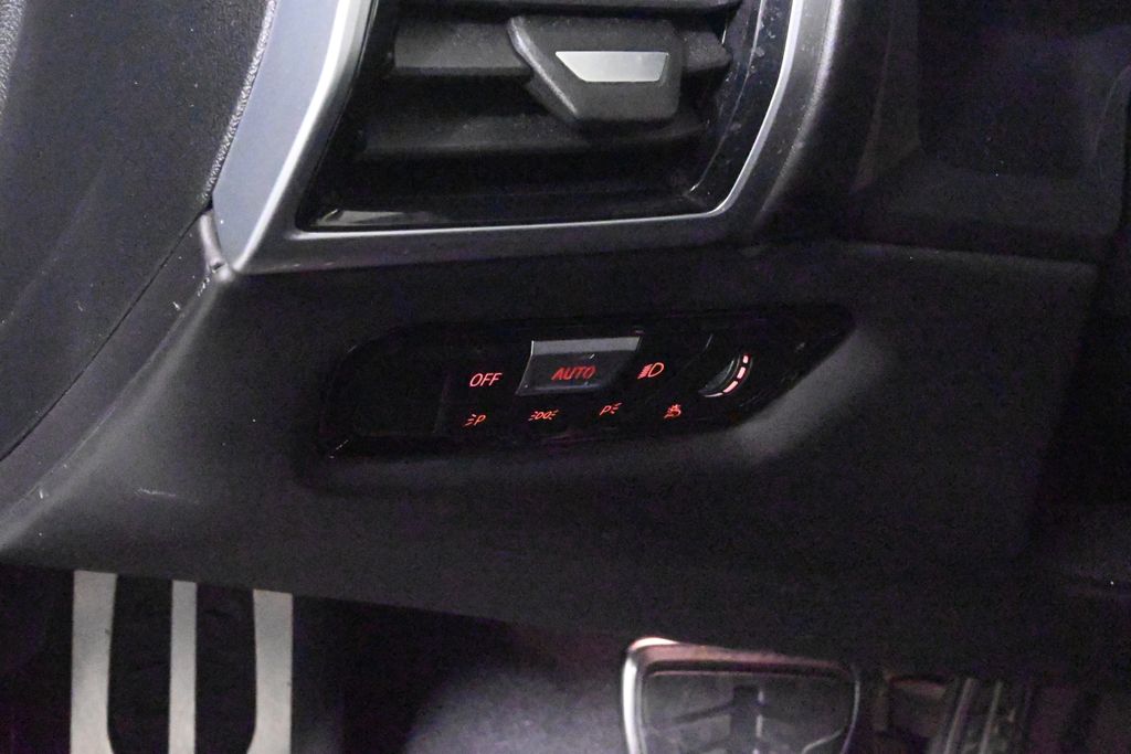 Thumbnail: 2023 BMW M8 - 25