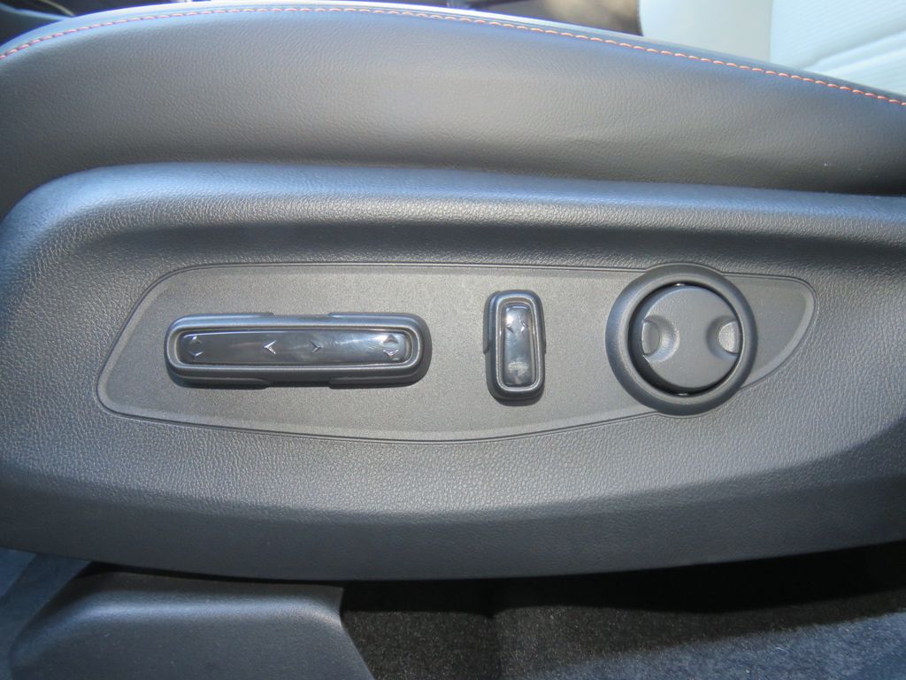 2025 Honda CR-V Sport Touring 10