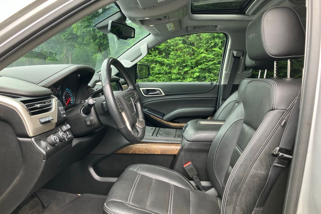 Thumbnail: 2020 GMC Yukon XL - 3