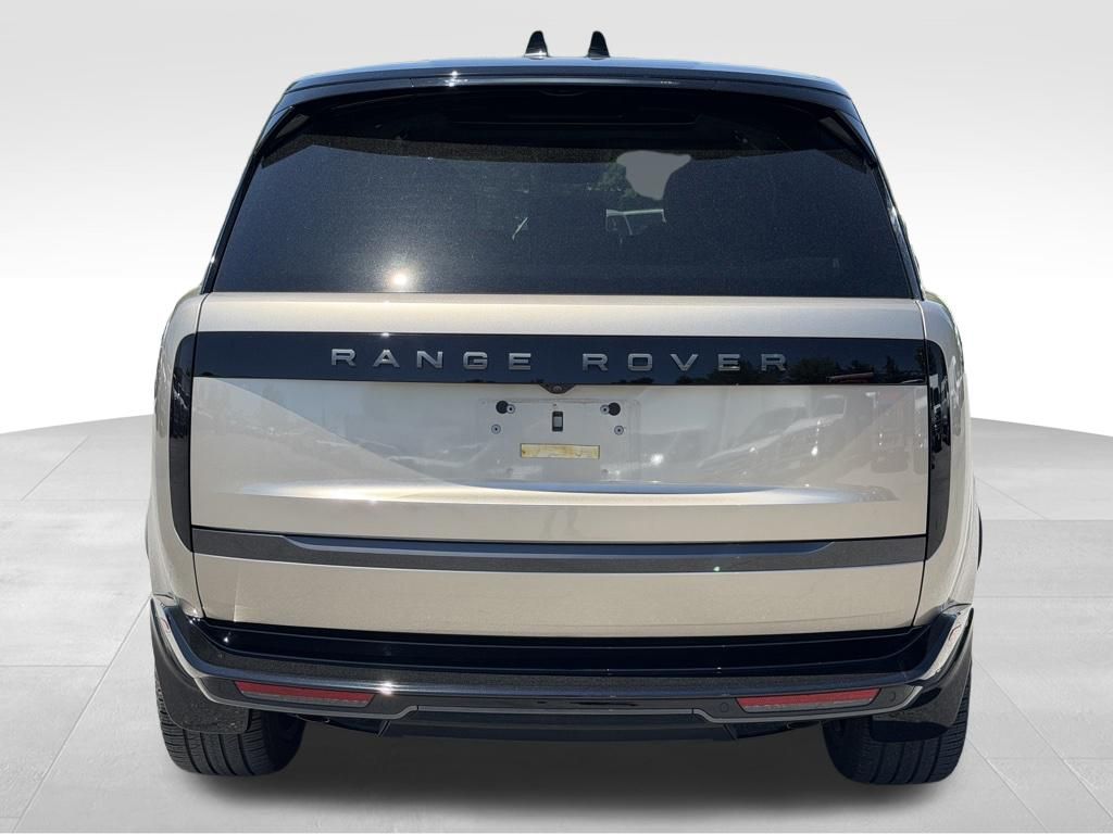 2024 Land Rover Range Rover P530 SE
