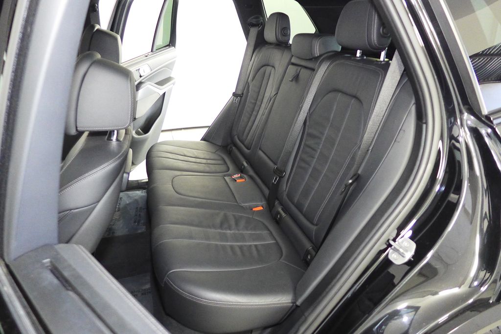 Thumbnail: 2020 BMW X5 - 21