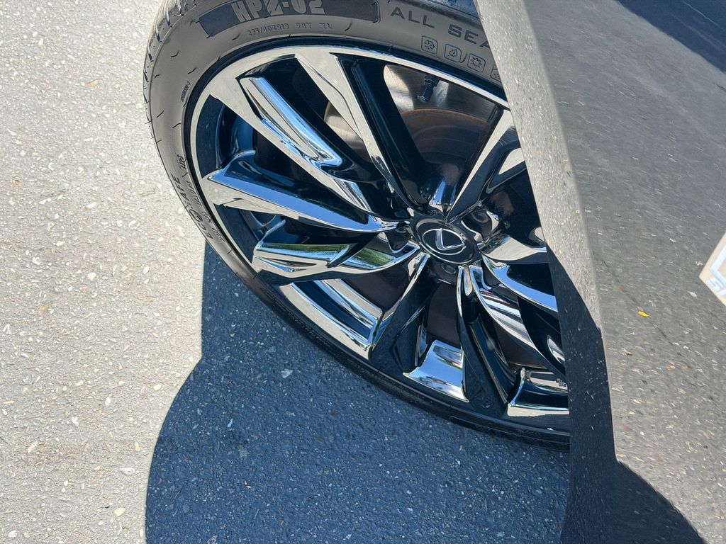 Used 2024  Lexus 350 F SPORT image 12