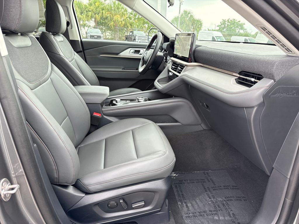 New 2026 Gray Ford Active image 22