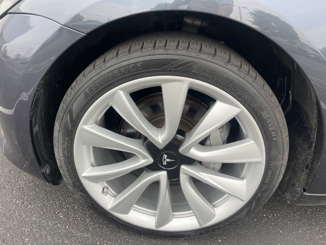 2018 Tesla Model 3 Mid Range 15