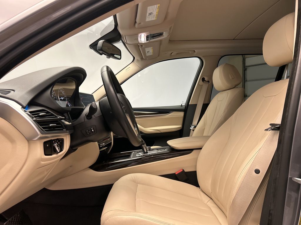 Thumbnail: 2016 BMW X5 - 13