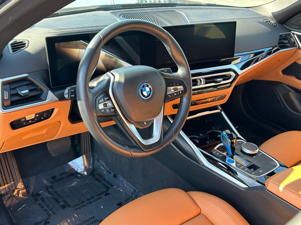2022 BMW i4 eDrive40 13