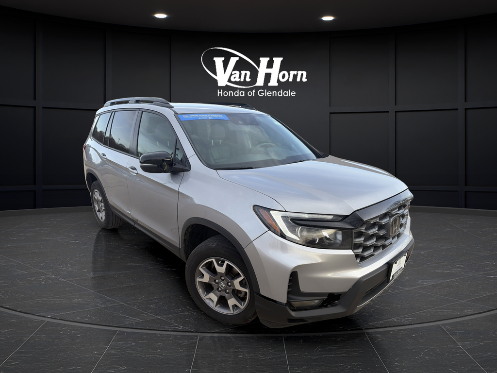 銀　2023 パンダ Pre-Owned 2023 Honda Passport TrailSport 4D Sport Utility