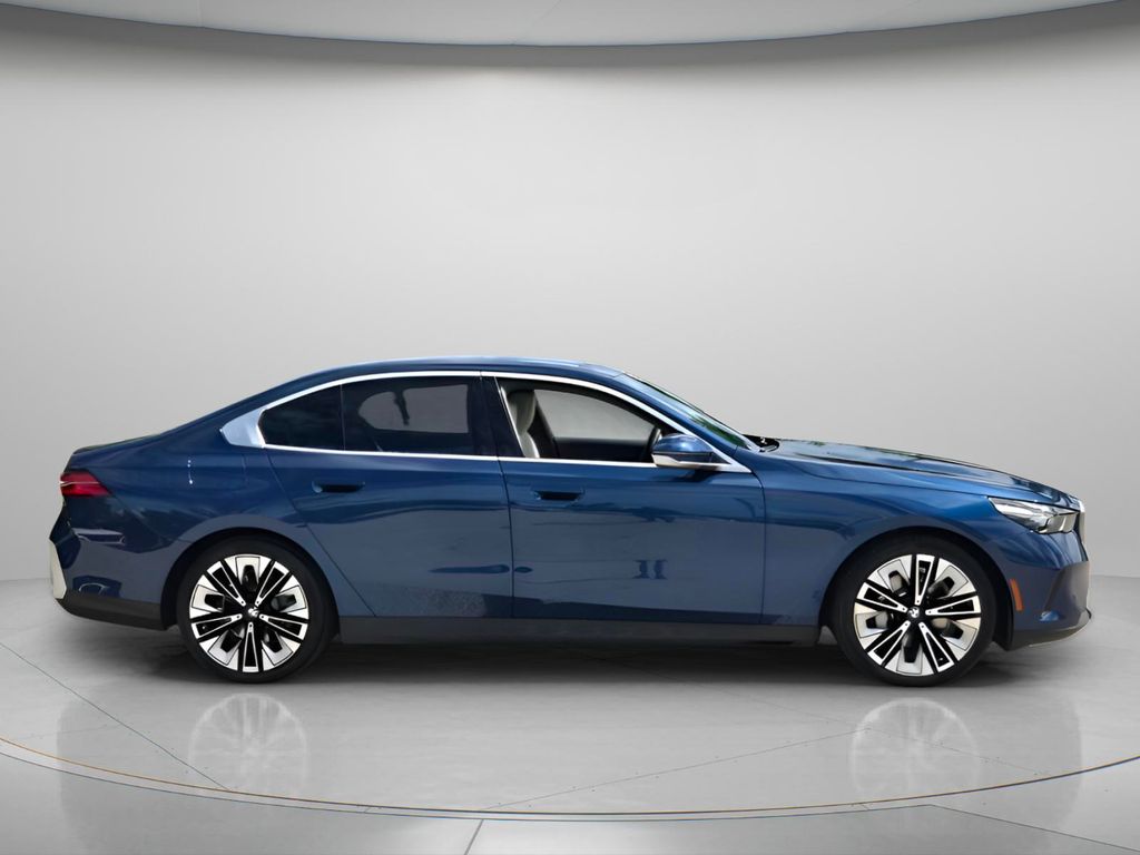 2024 BMW 530i - $39,678