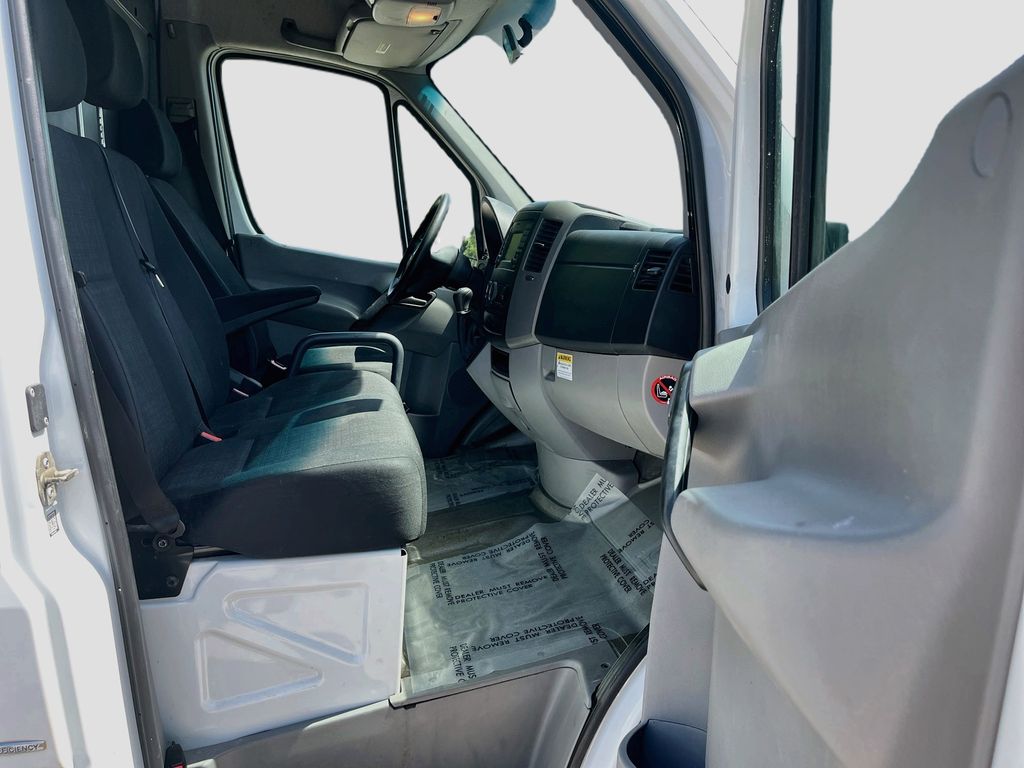 Used 2015 White Mercedes-Benz Cargo 144 WB image 23