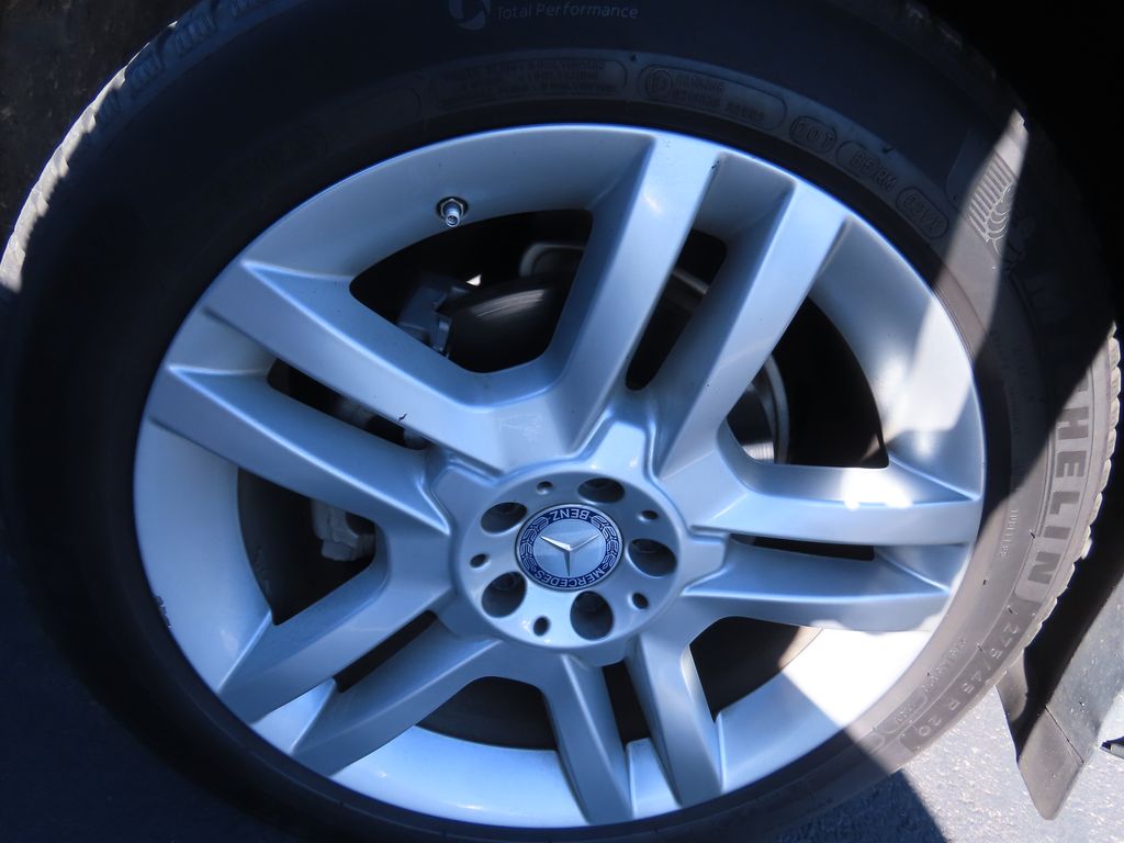 Thumbnail: 2013 Mercedes-Benz M-Class - 18