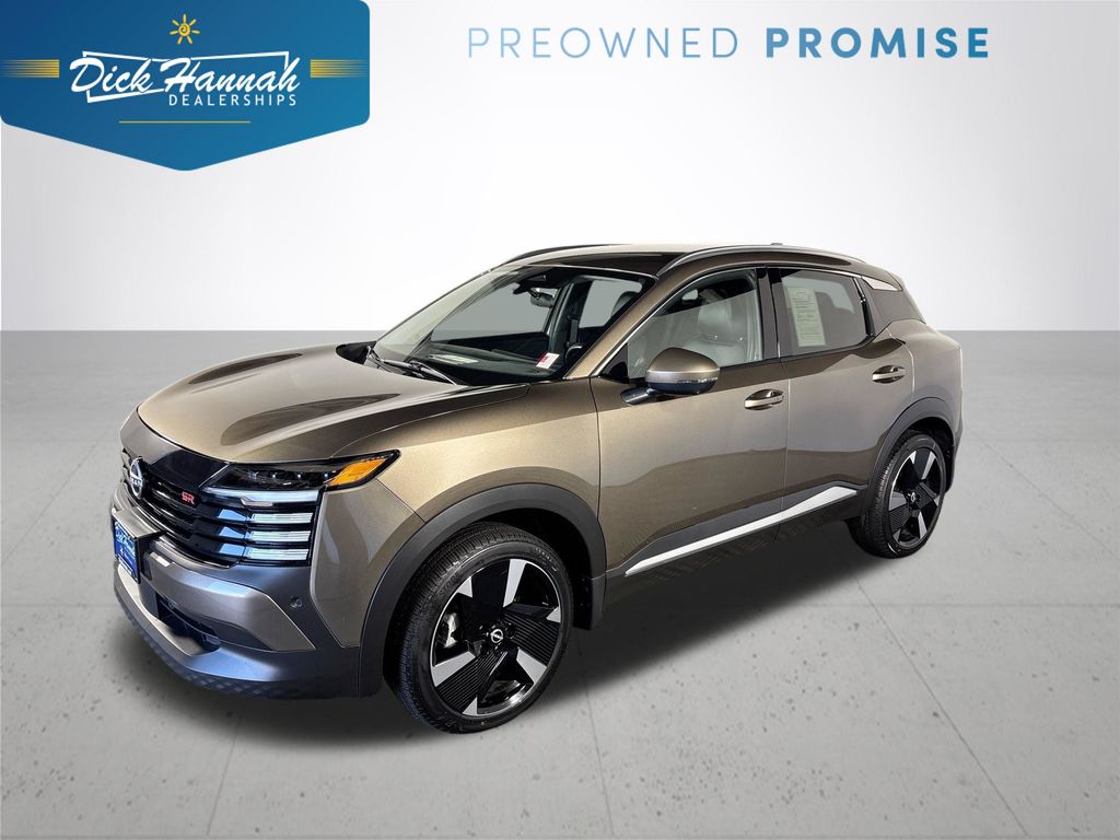 2025 Nissan Kicks SR
