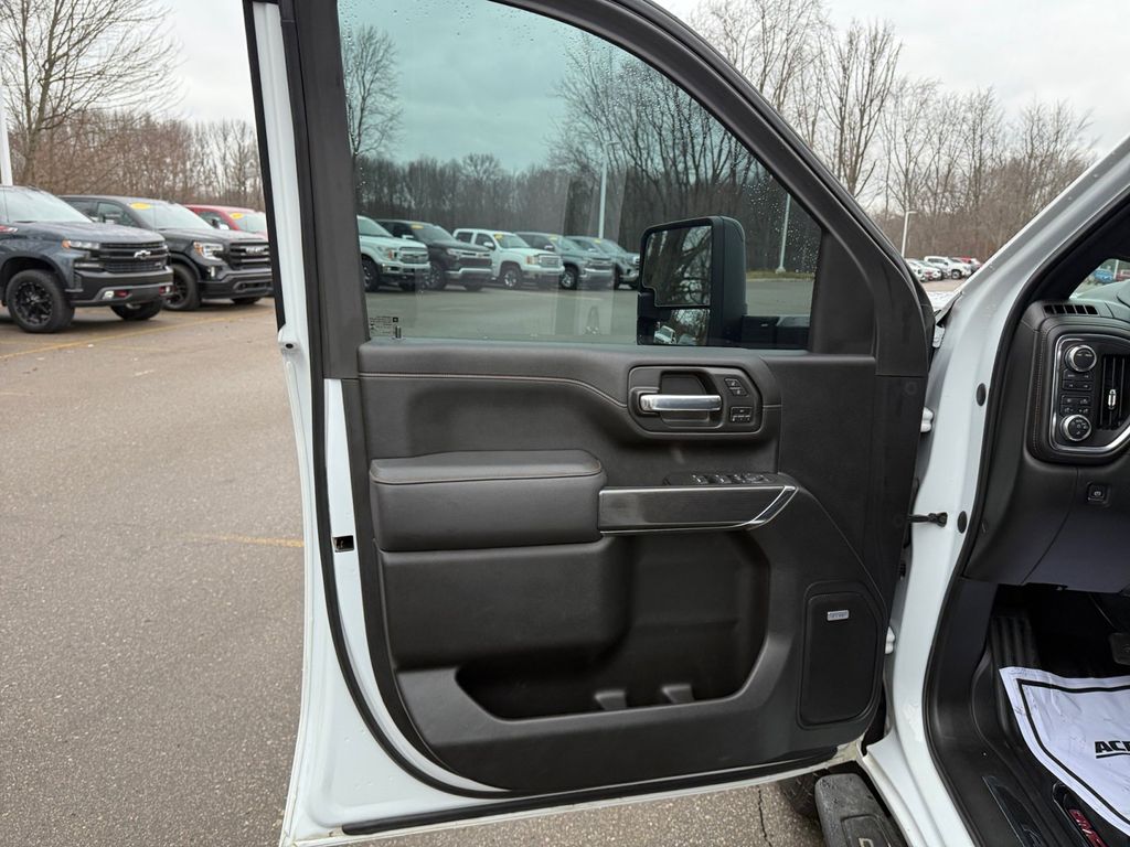 2021 GMC Sierra 2500HD AT4 26