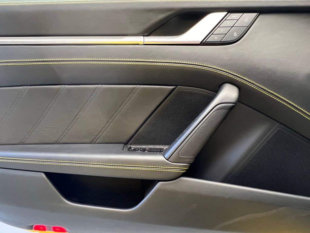 Thumbnail: 2022 Porsche 911 - 19