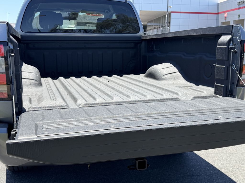 Used 2024 Nissan Frontier Truck