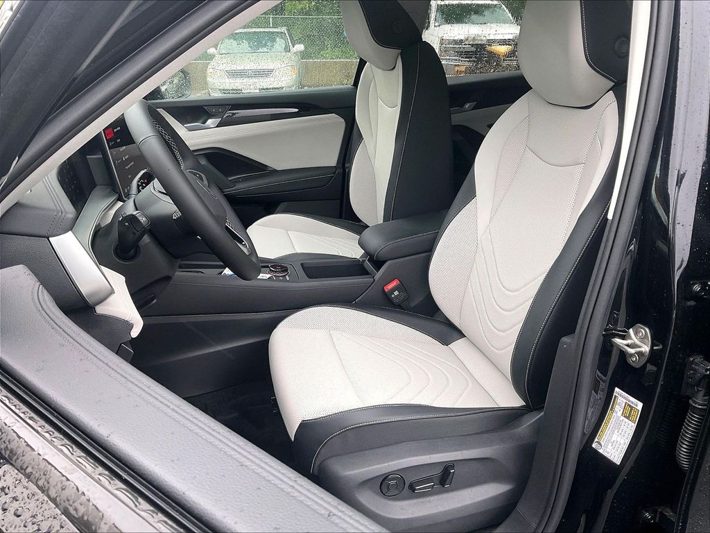 2026 Volkswagen Tiguan — photo 11