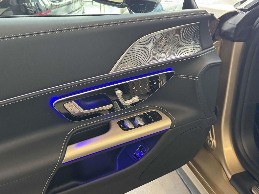 Thumbnail: 2025 Mercedes-Benz SL-Class - 15