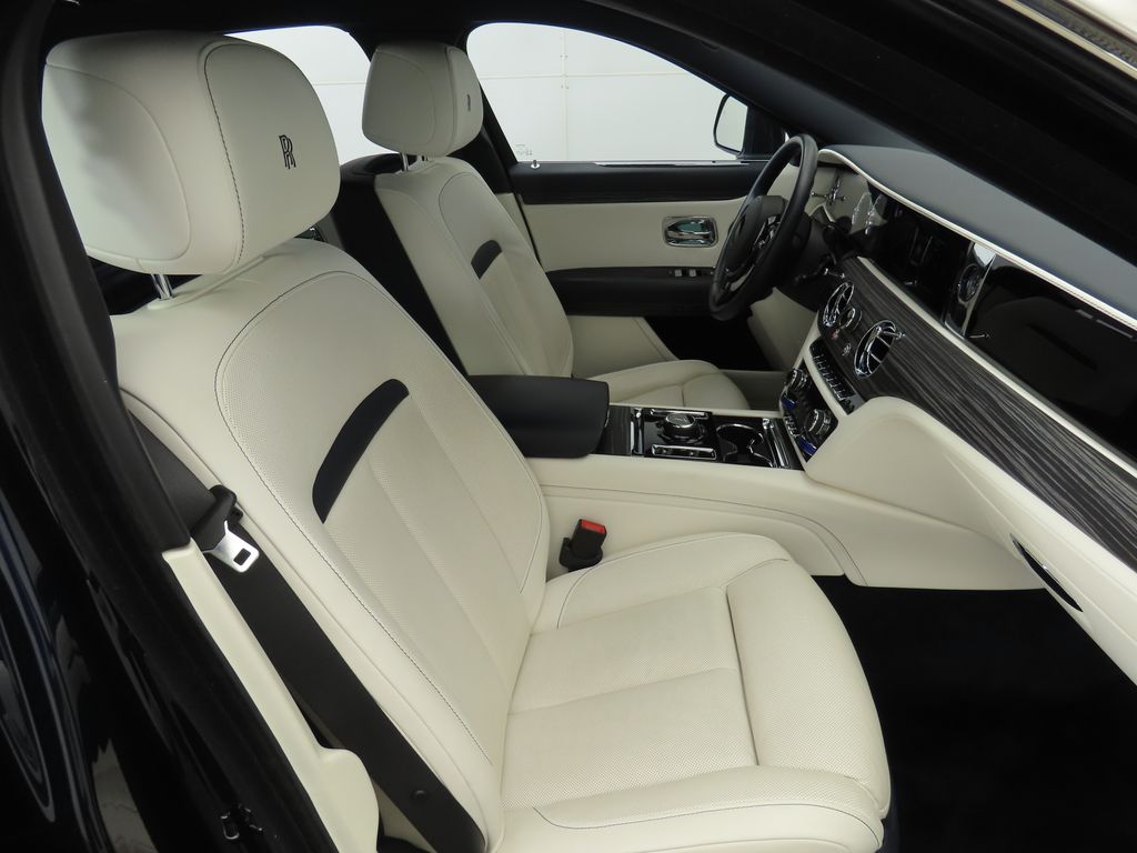 2022 Rolls-Royce Ghost  21