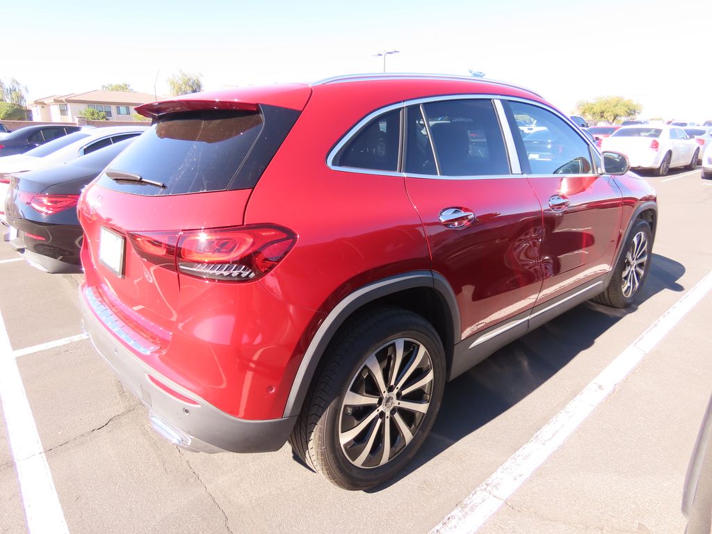 Thumbnail: 2023 Mercedes-Benz GLA - 3