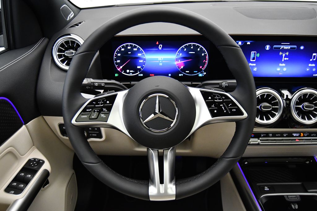 2025 Mercedes-Benz GLA 250 4MATIC 21