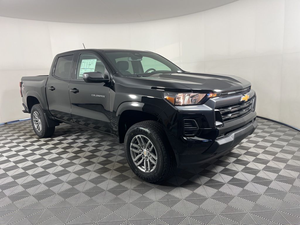 Thumbnail: 2026 Chevrolet Colorado - 6