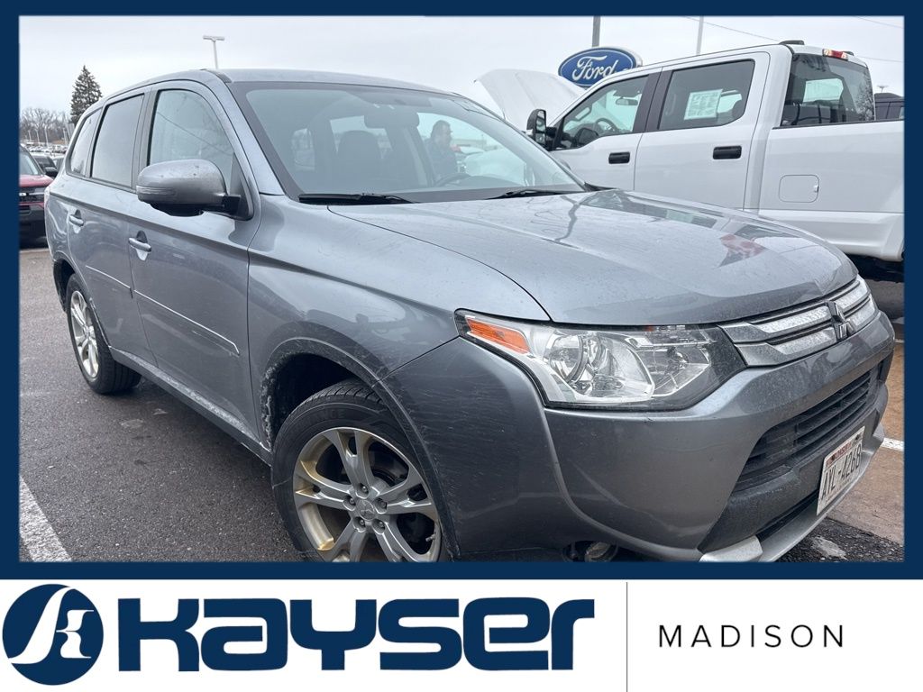 2015 Mitsubishi Outlander SE