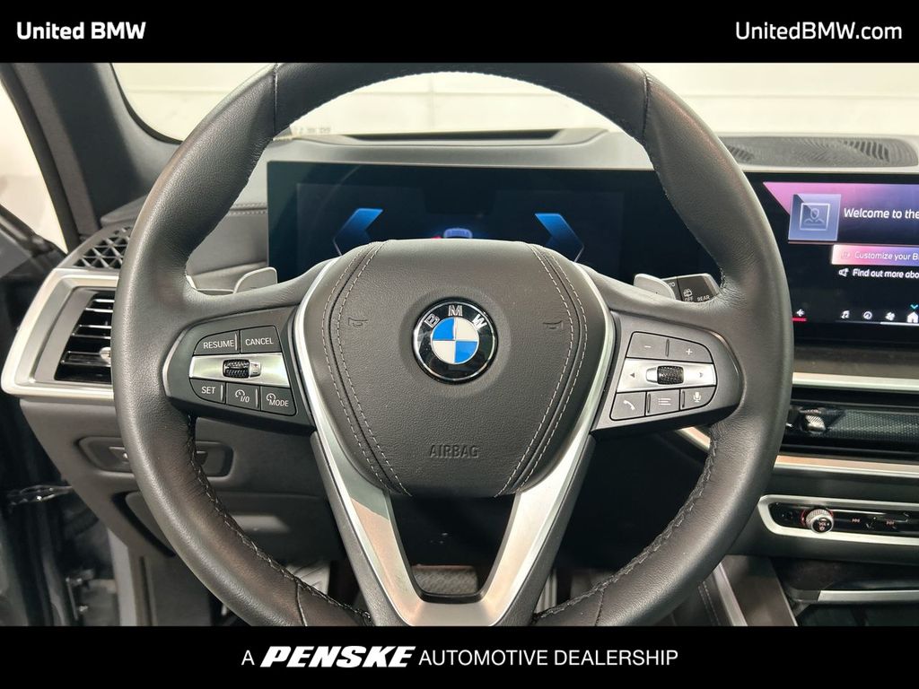 Thumbnail: 2025 BMW X5 - 14