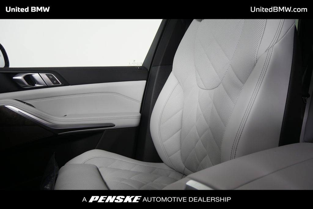 Thumbnail: 2026 BMW X5 - 22