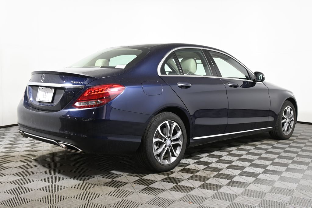 2016 Mercedes-Benz C-Class C 300 7