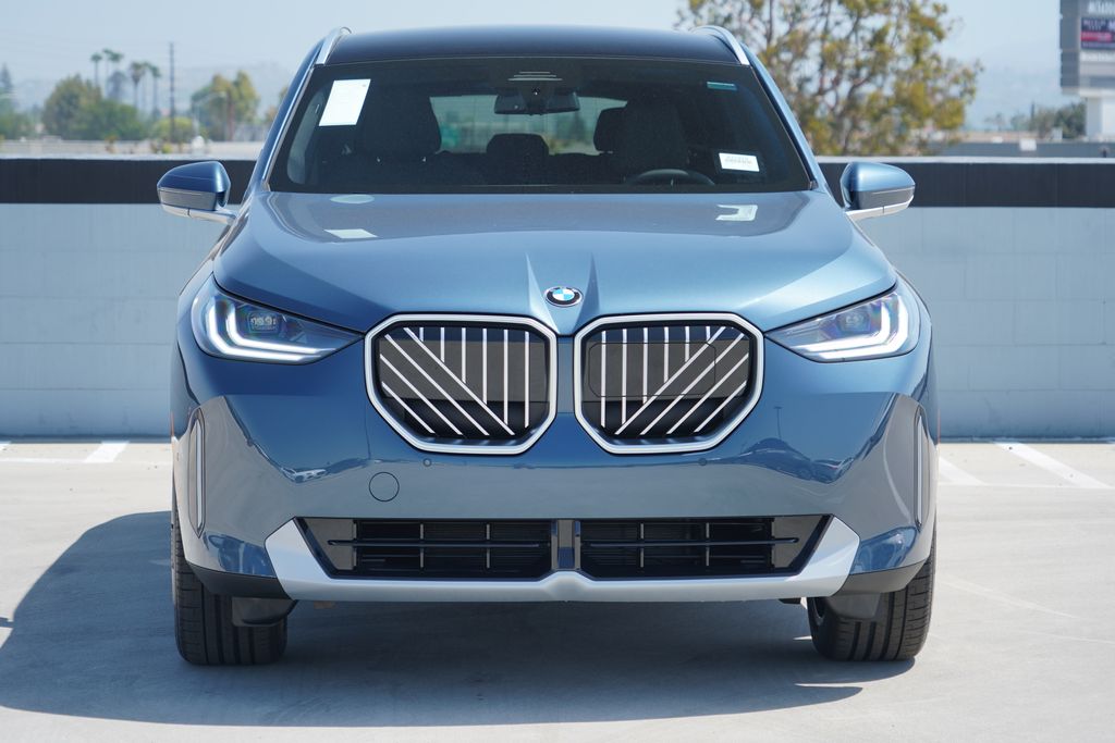 Thumbnail: 2026 BMW X3 - 2