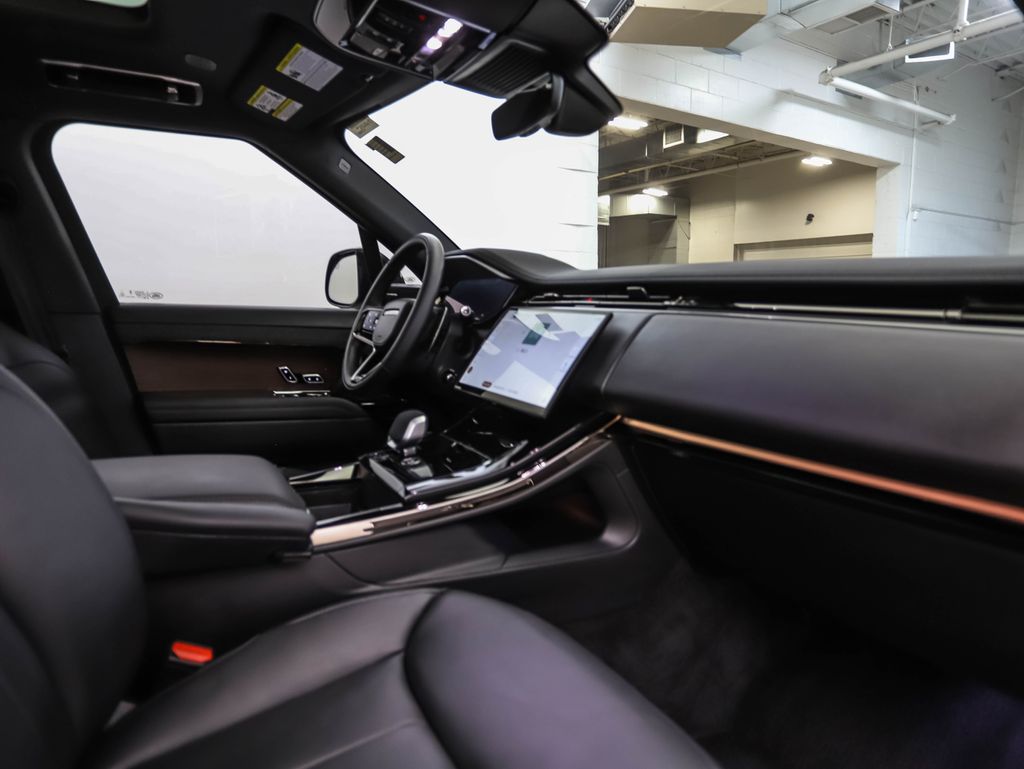 Thumbnail: 2024 Land Rover Range Rover Sport - 29