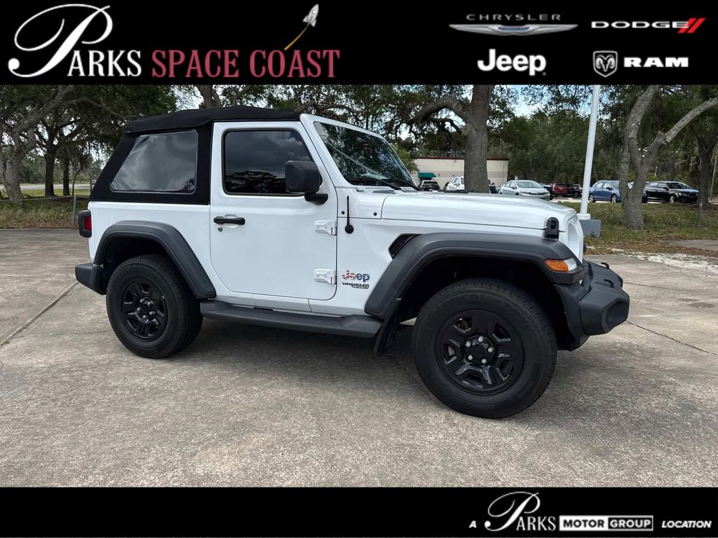 Bright White Clearcoat 2020 Jeep Wrangler Sport 4WD SUV / Crossover Four-Wheel Drive 6-Speed Manual