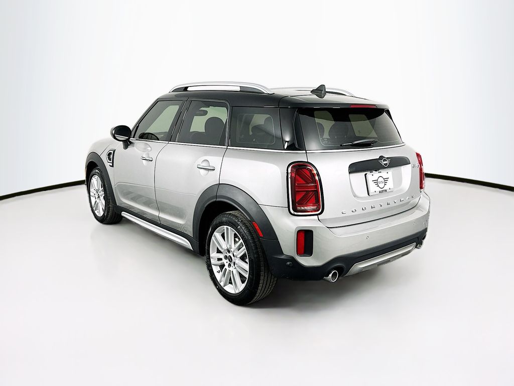 2024 MINI Cooper Countryman Iconic 7