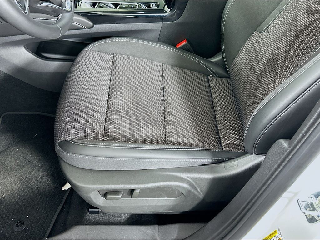 Thumbnail: 2023 Buick Envision - 19