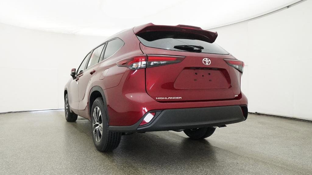 Thumbnail: 2025 Toyota Highlander - 29