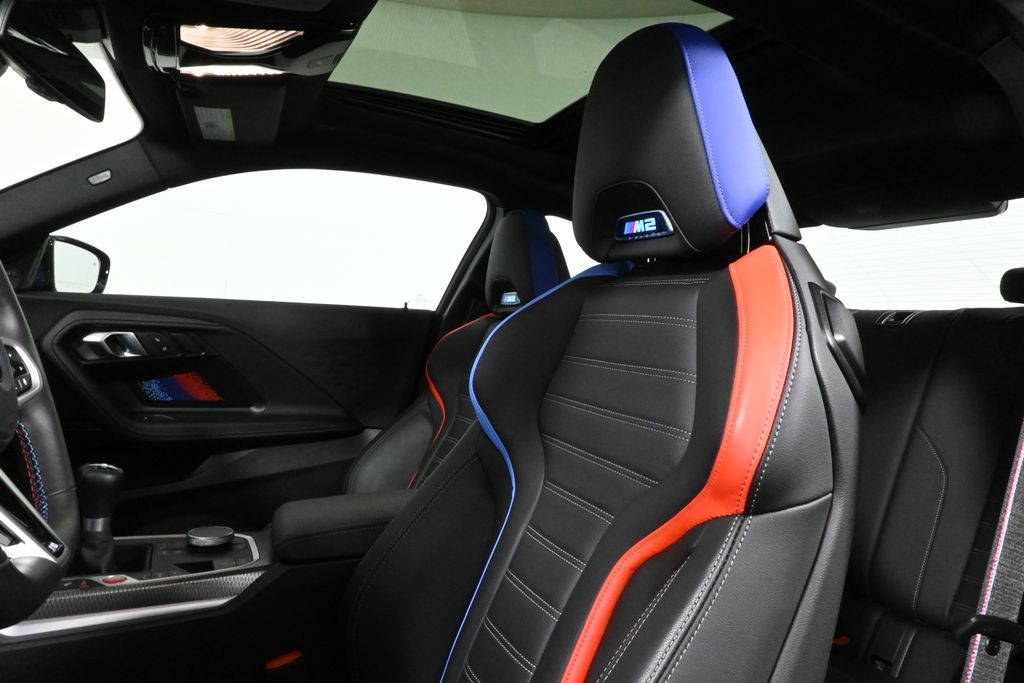 Thumbnail: 2025 BMW M2 - 16