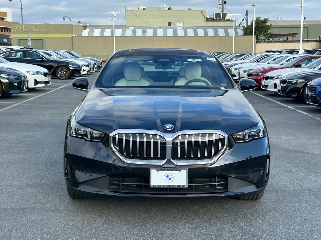 Thumbnail: 2026 BMW 5 Series - 8