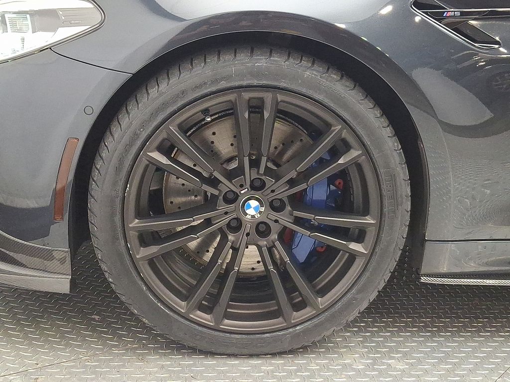 Thumbnail: 2020 BMW M5 - 8