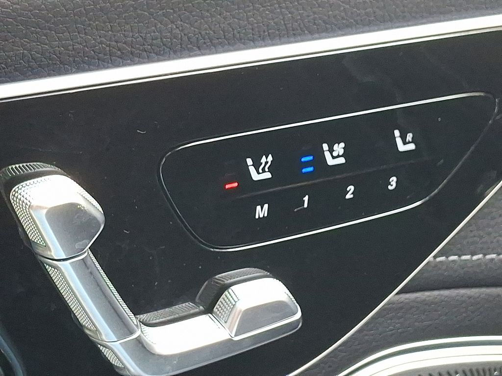 2023 Mercedes-Benz EQS 580 23