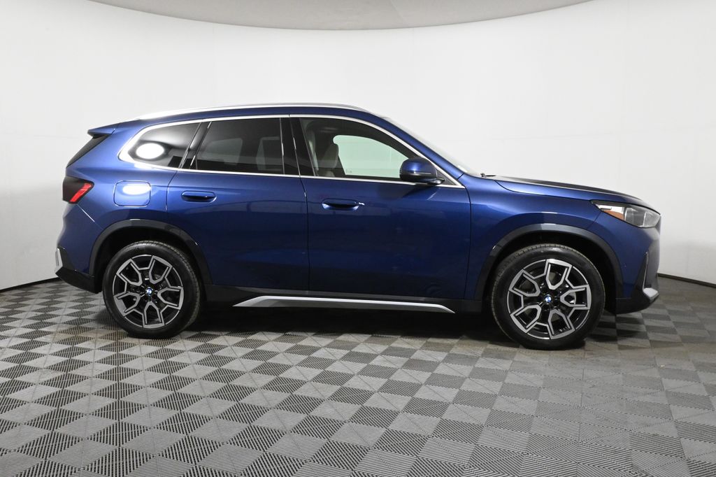 2025 BMW X1 xDrive28i 8