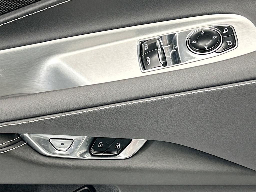 Thumbnail: 2023 Chevrolet Corvette - 18